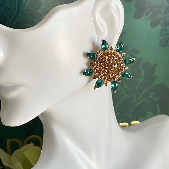 Betsey Johnson sunflower earrings - Picture 3 of 4
